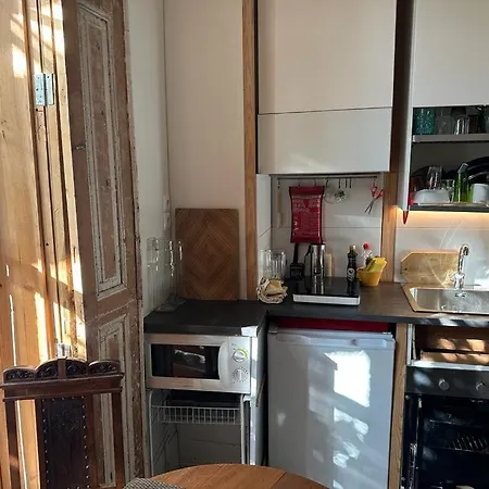 Charming In The Center - With Terrace *