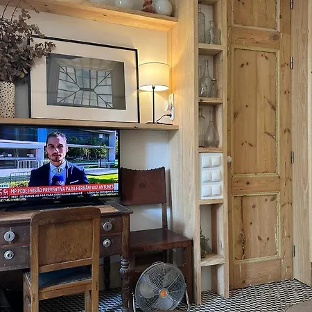 Charming In The Center - With Terrace アパート リスボン